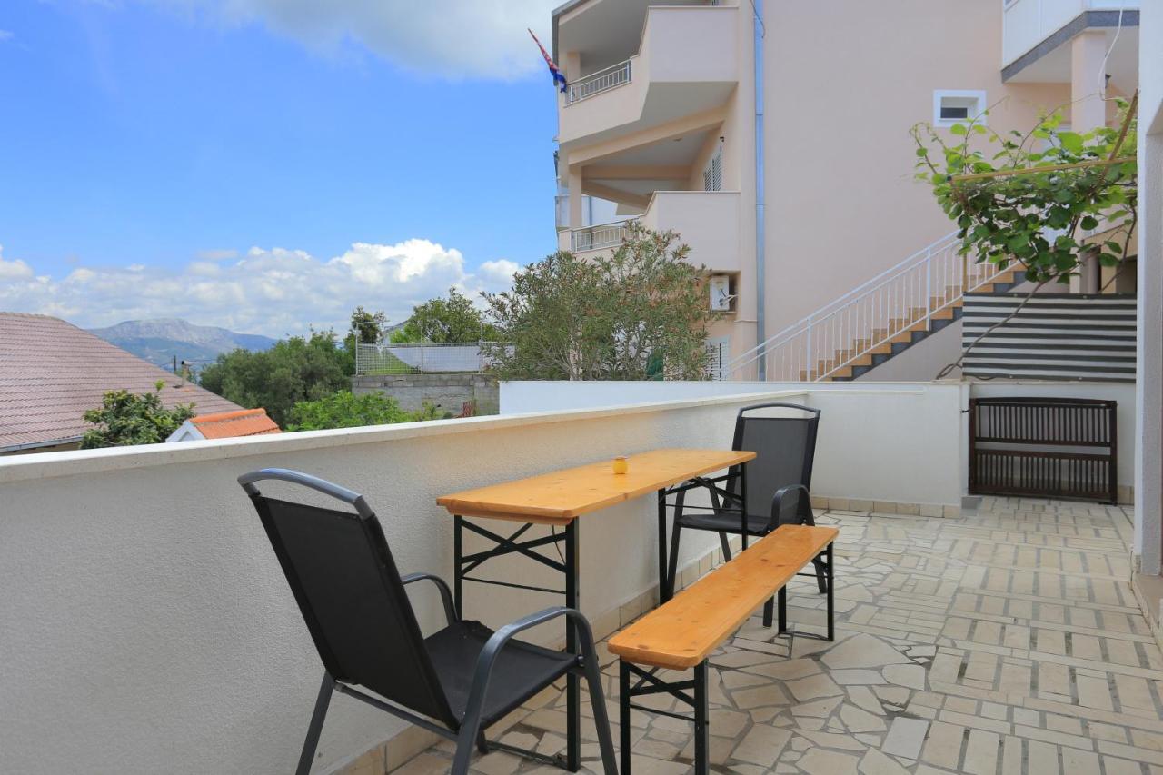 Apartments With A Parking Space Mastrinka, Ciovo - 4324 Trogir Eksteriør billede